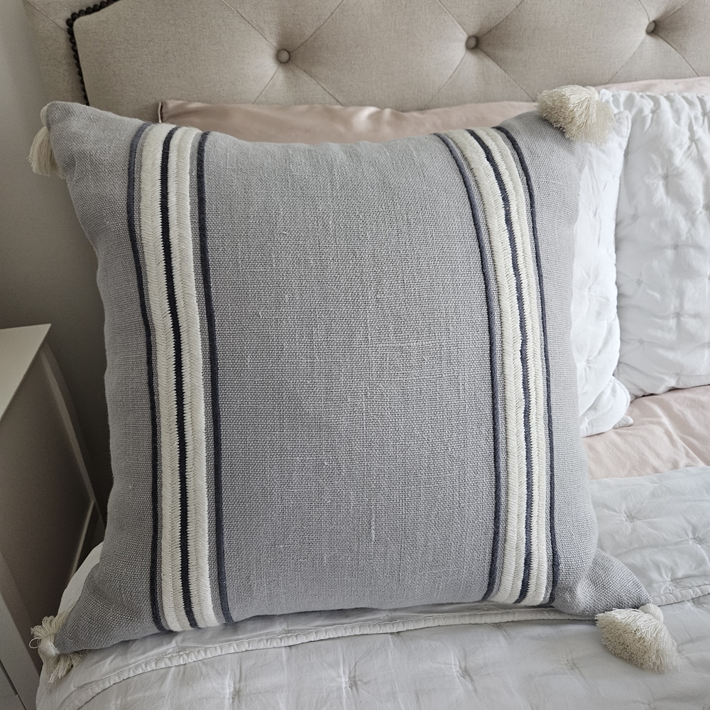 2 SERENA & LILY DECORATIVE PILLOWS